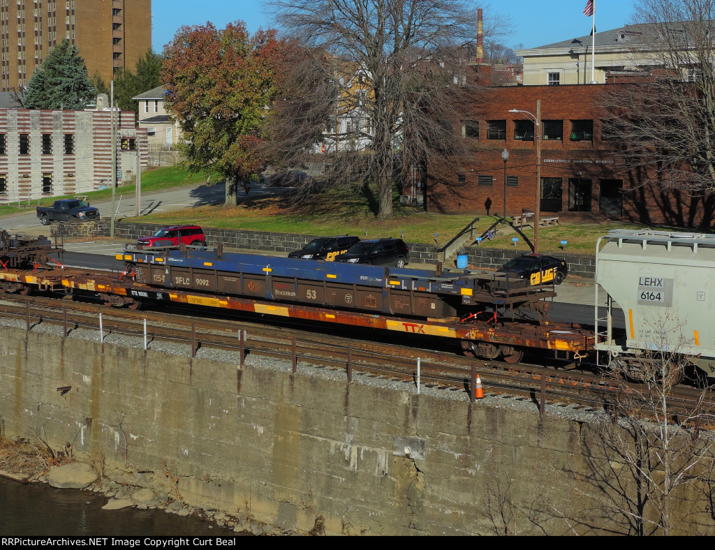 JTTX 965393 flatcar with SFLC 9092A 